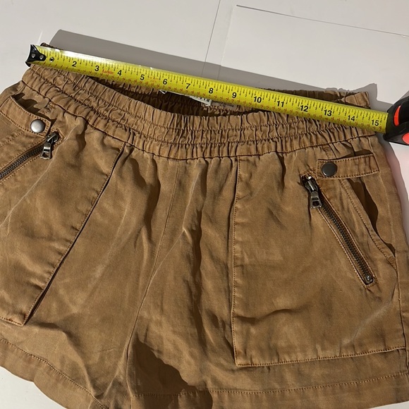 Alice + Olivia Camel Cargo Shorts sz XL linen blend summer casual tan brown - Picture 3 of 6